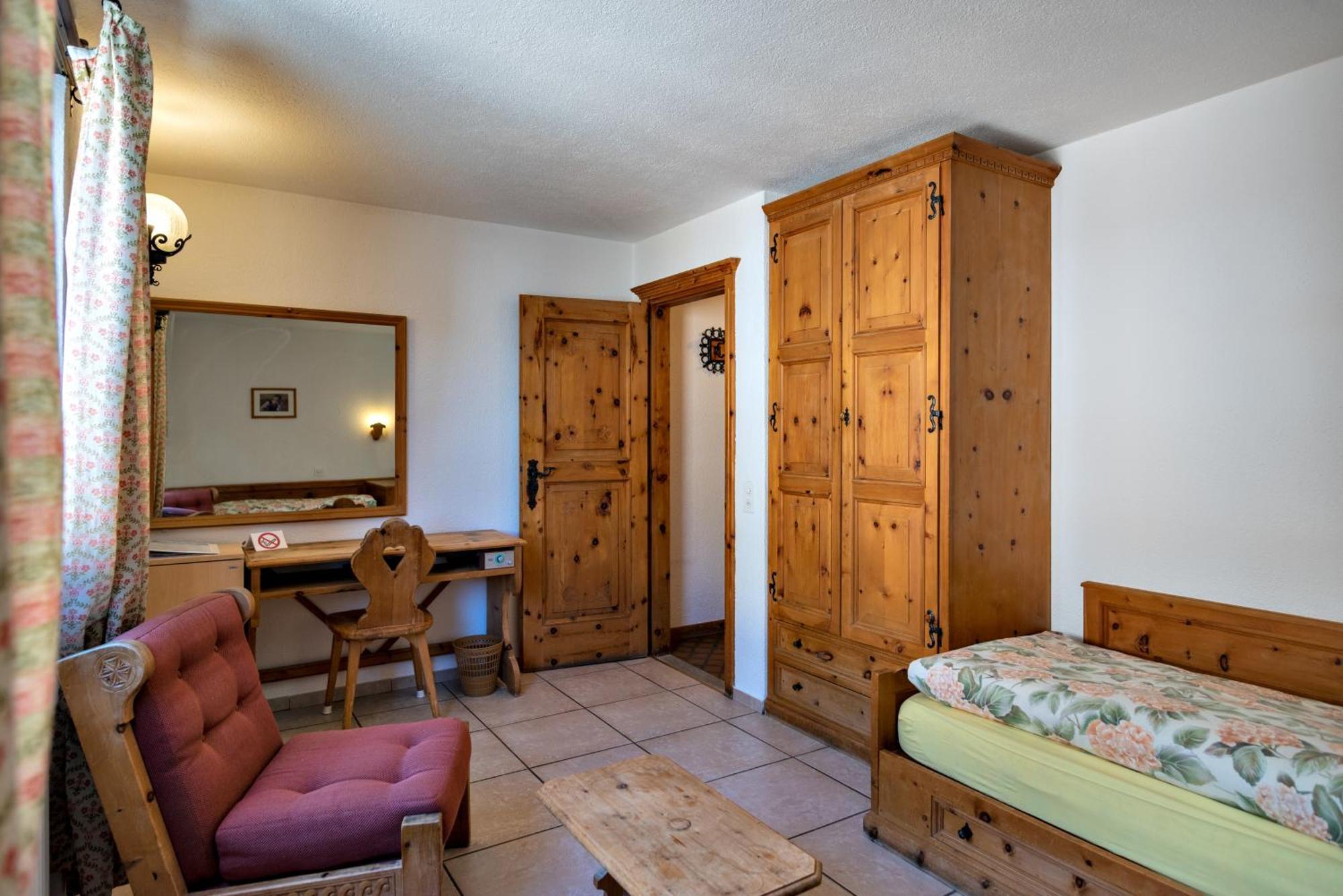 Silva Appartments And Rooms Silvaplana Room photo